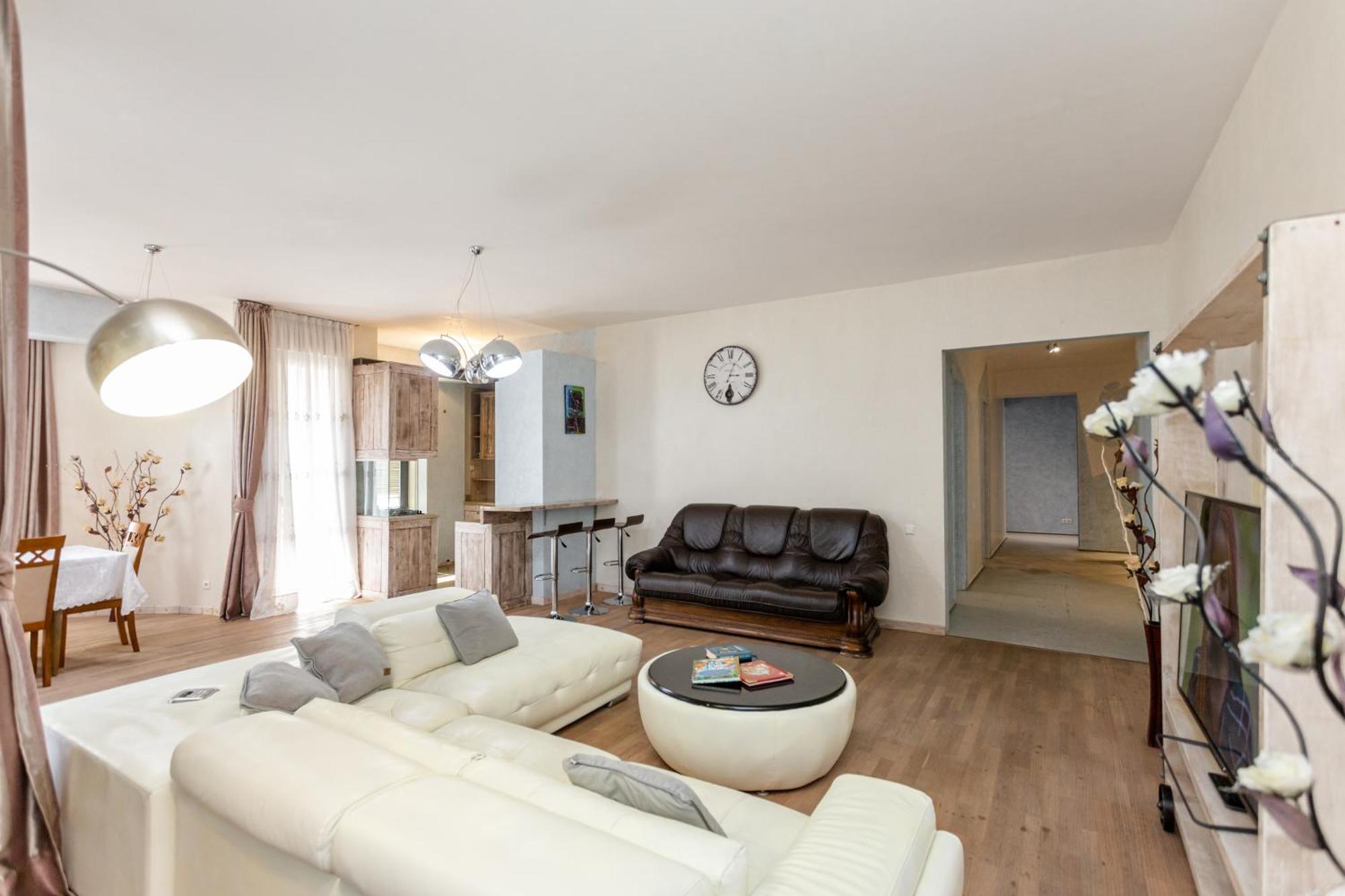 Serviced Apartment On Rustaveli Avenue 9 Tbilisi Exterior foto