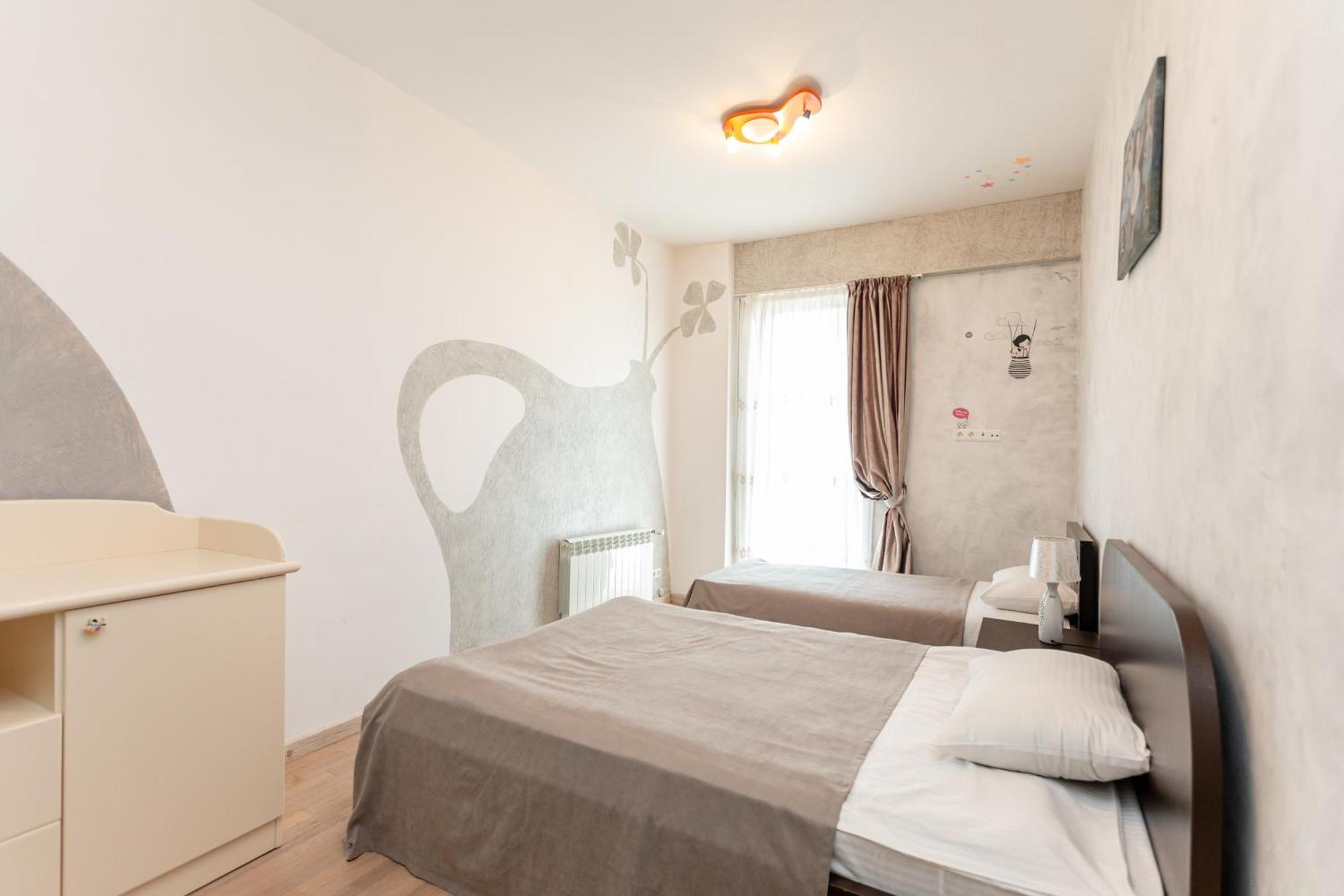 Serviced Apartment On Rustaveli Avenue 9 Tbilisi Exterior foto